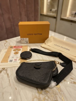 Lv pochete black 3 piece 