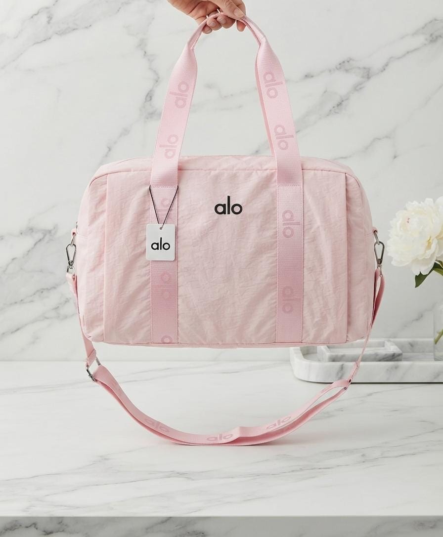 Alo duffle pink
