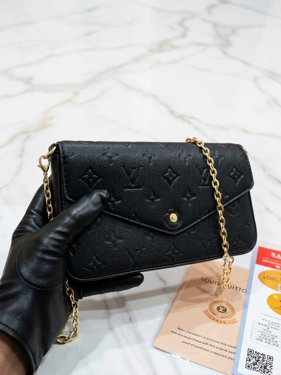 Lv 3 piece wallet _4