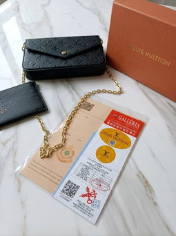 Lv 3 piece wallet 