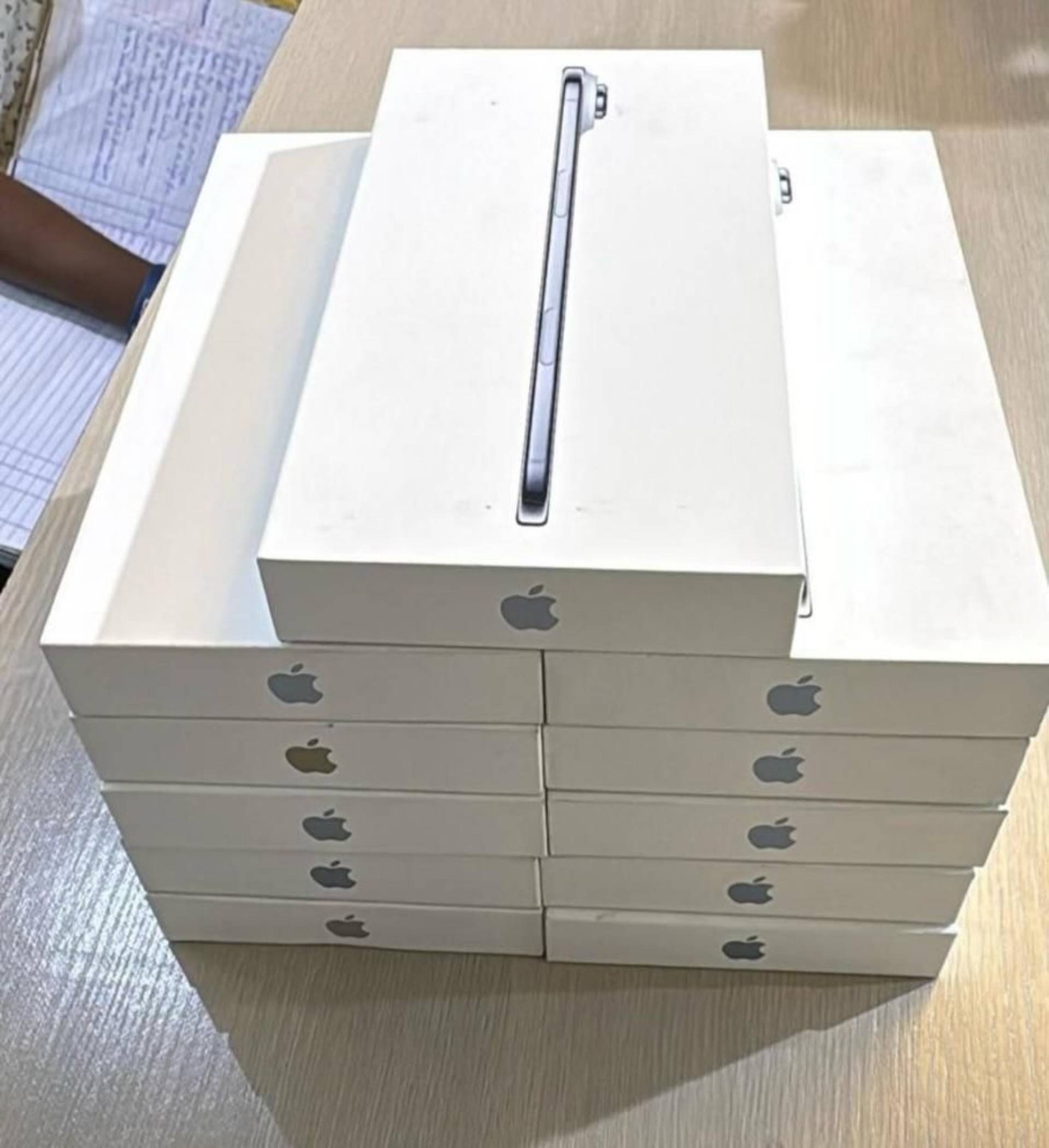 iPhone 17r_0