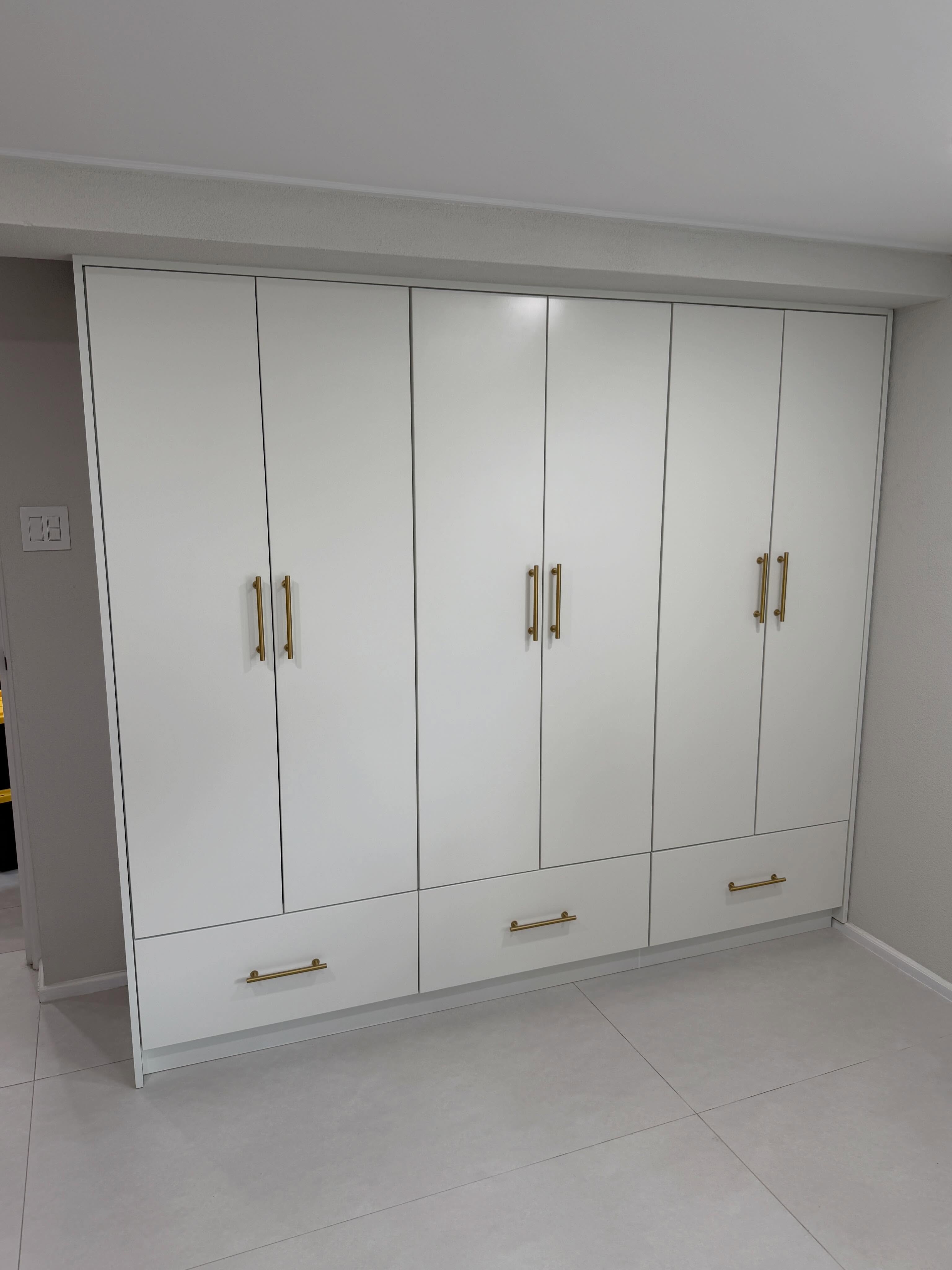 White Built-In Wardrobe - 6 Door + 3 Drawers - Matte White + Gold Handles