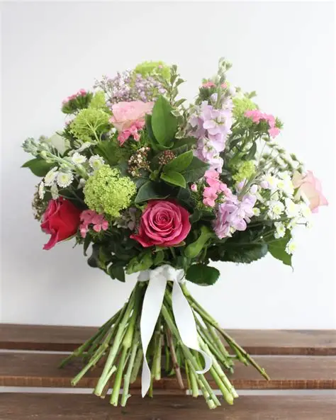 Hand-Tied / Garden Style_0