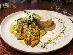 Creamy pesto chicken