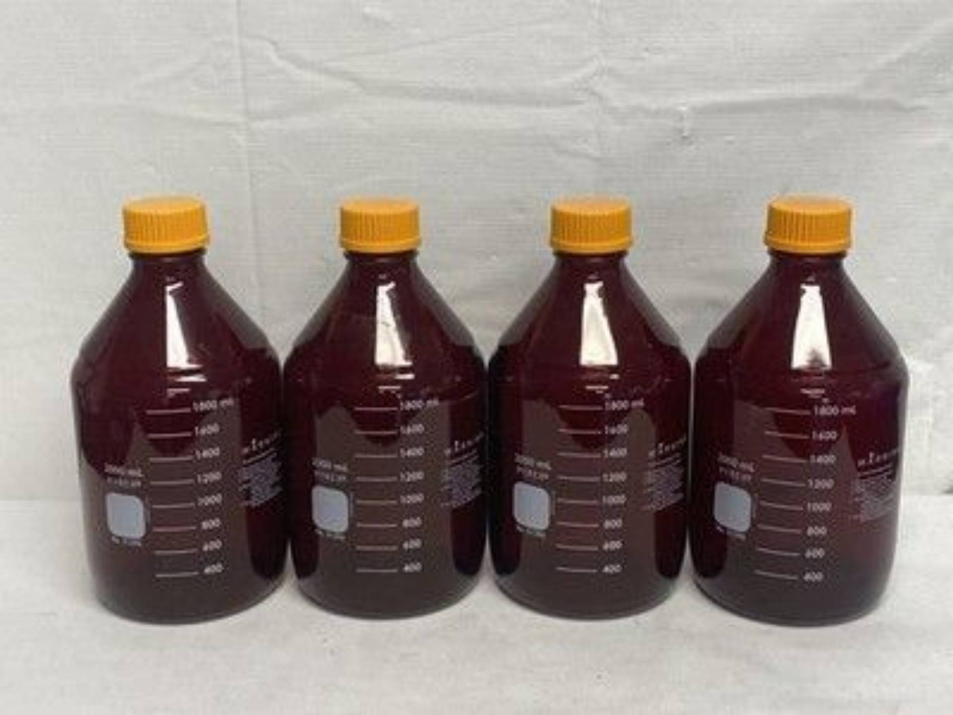 Pyrex 2000 ml  Bottles