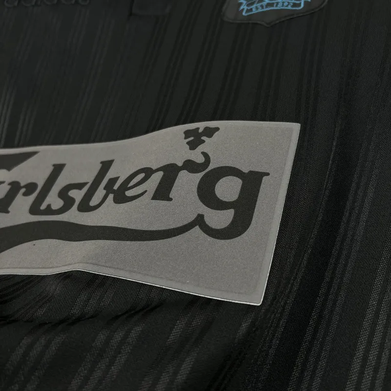 Liverpool F.C Adidas OG 1995 Kit_4