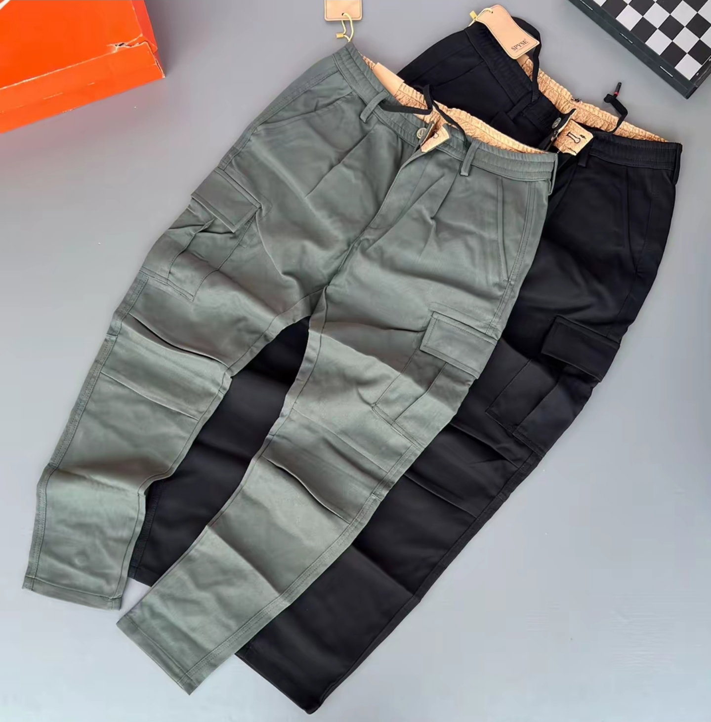 No stoppers cargo pants