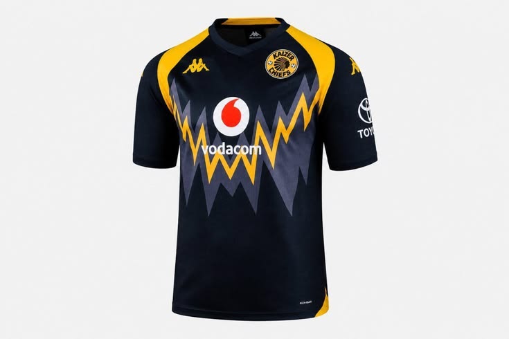 Kaizer Chiefs away jersey _0
