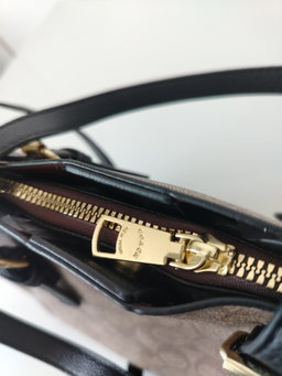 Coach mini tote  khakhi / black 