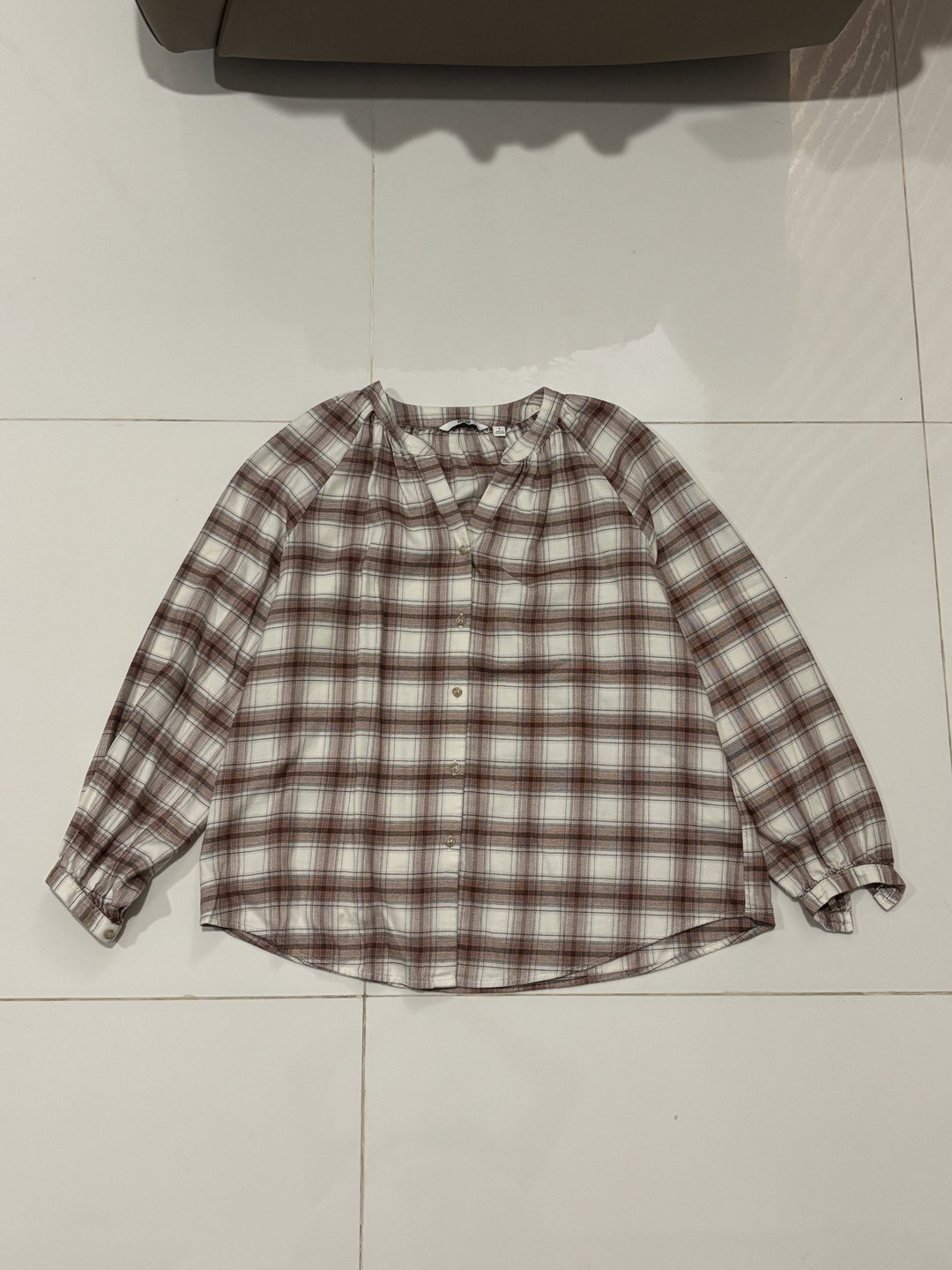 B14 - Uniqlo Soft Flannel Gathered Blouse 