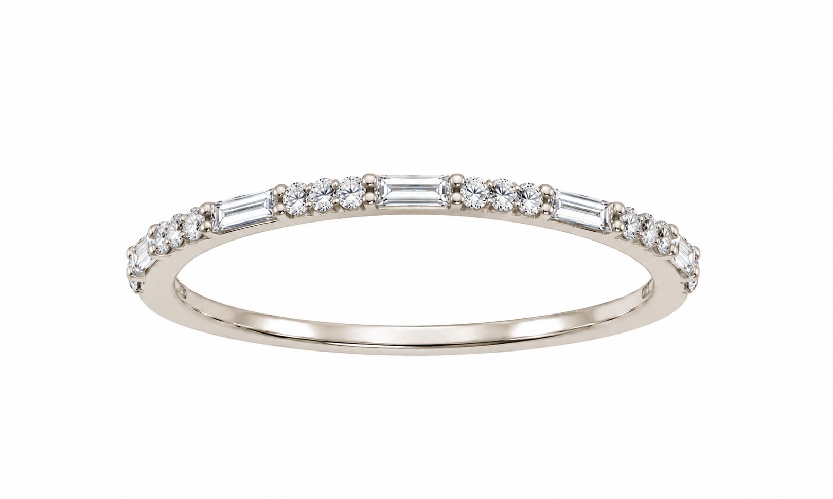 Anillo de diamantes de corte redondos y baguettes_0