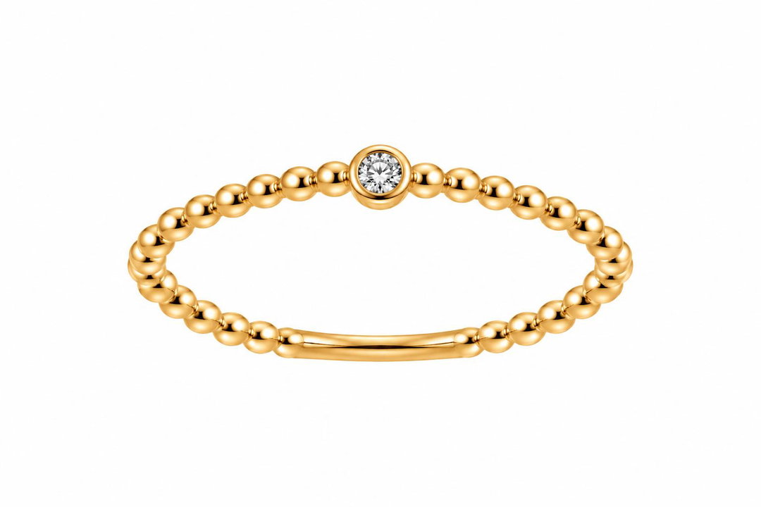 Anillo de plata con baño de oro de 18k con diamante