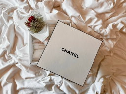 [Et Fleur] Chanel Authentic CHANEL PARIS-PARIS HAIR & BODY GEL with BOUQUET OR FLORAL FRAME [LOCAL SG DELIVERY]