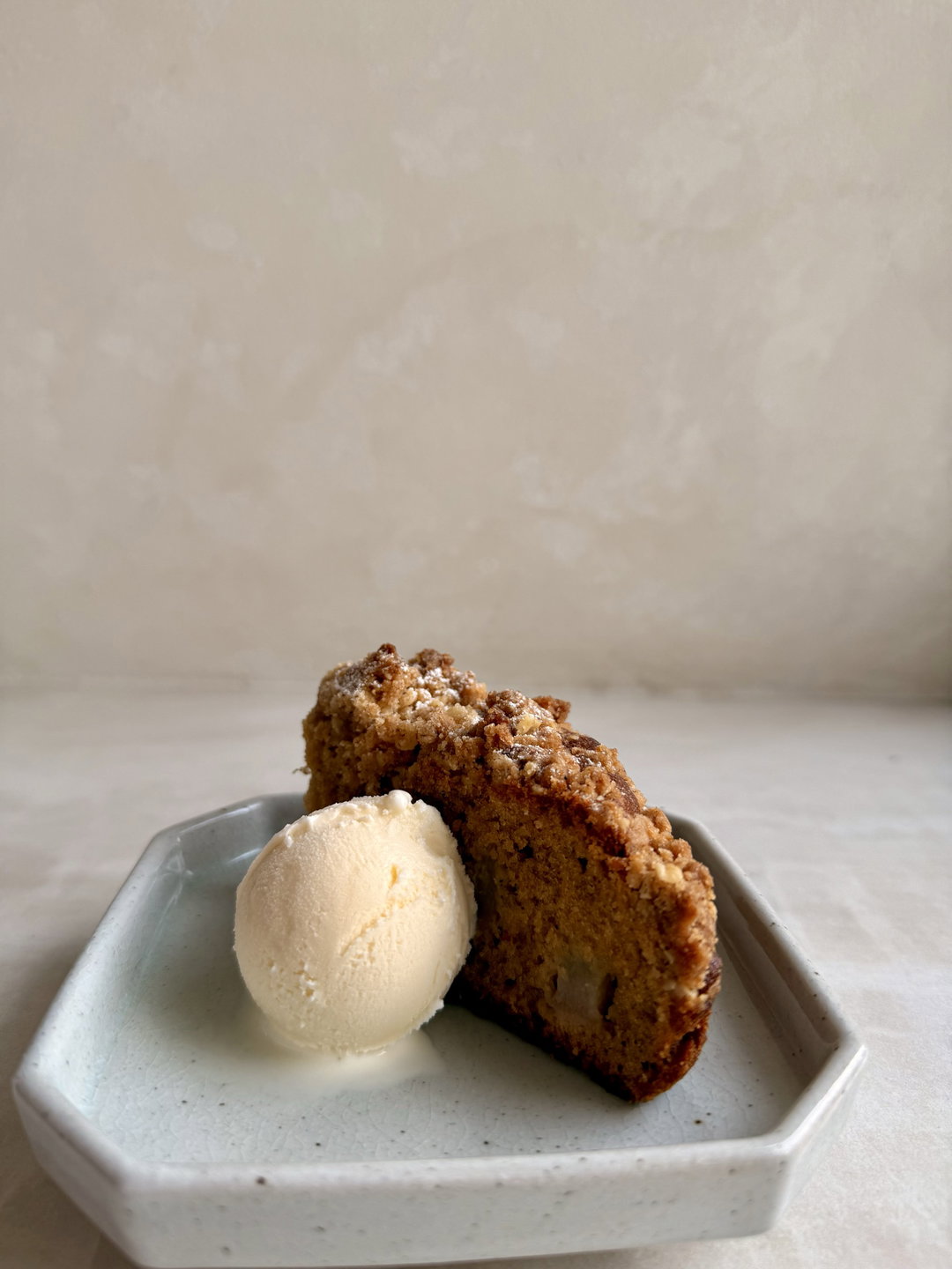 Spiced Pear Oat Streusel Cake