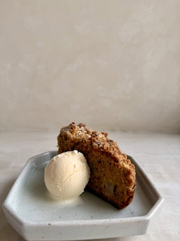 Spiced Pear Oat Streusel Cake