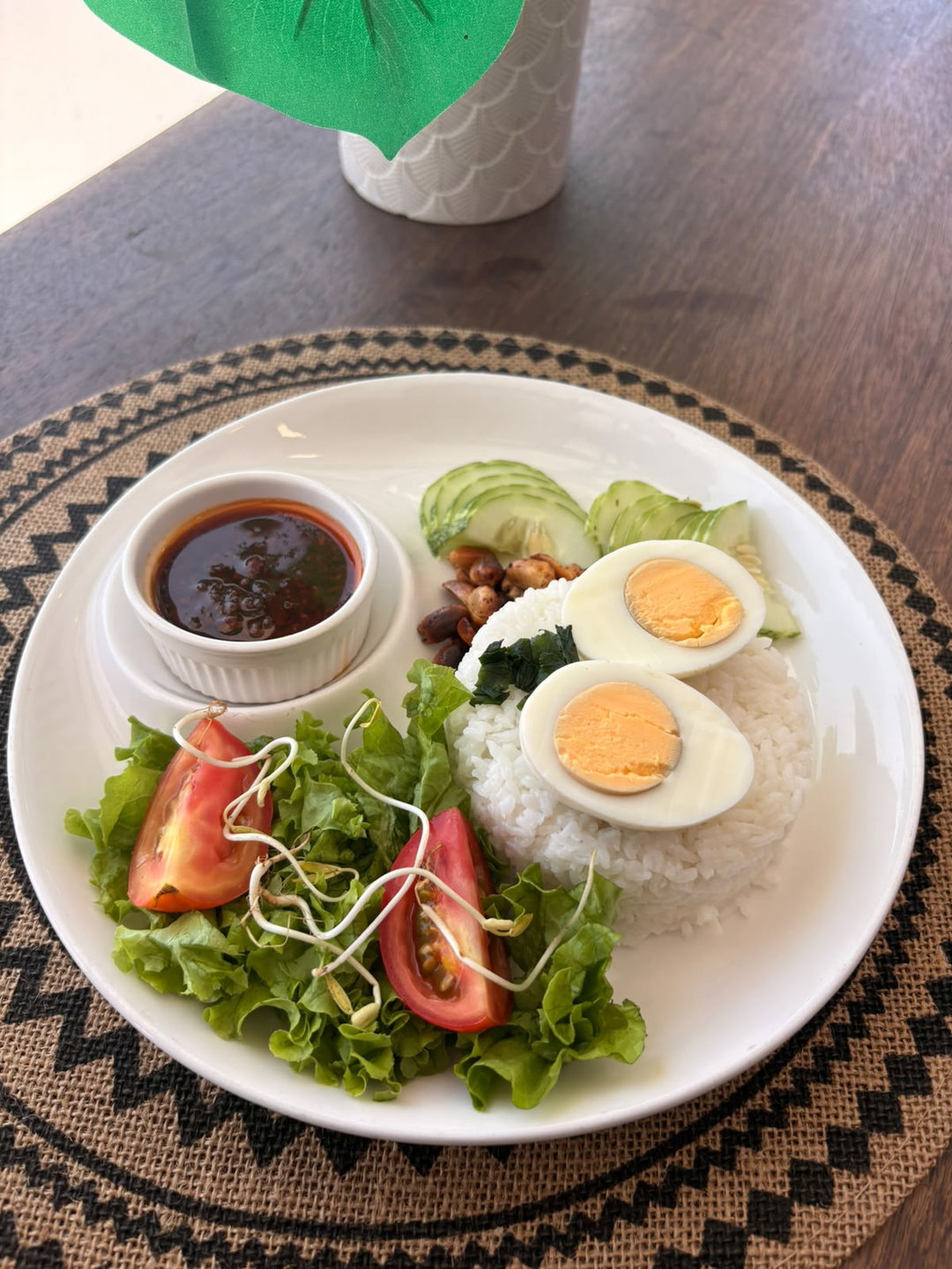 🇲🇾Nasi Lemak Served with coconut pandan rice, boiled eggs, cucumber