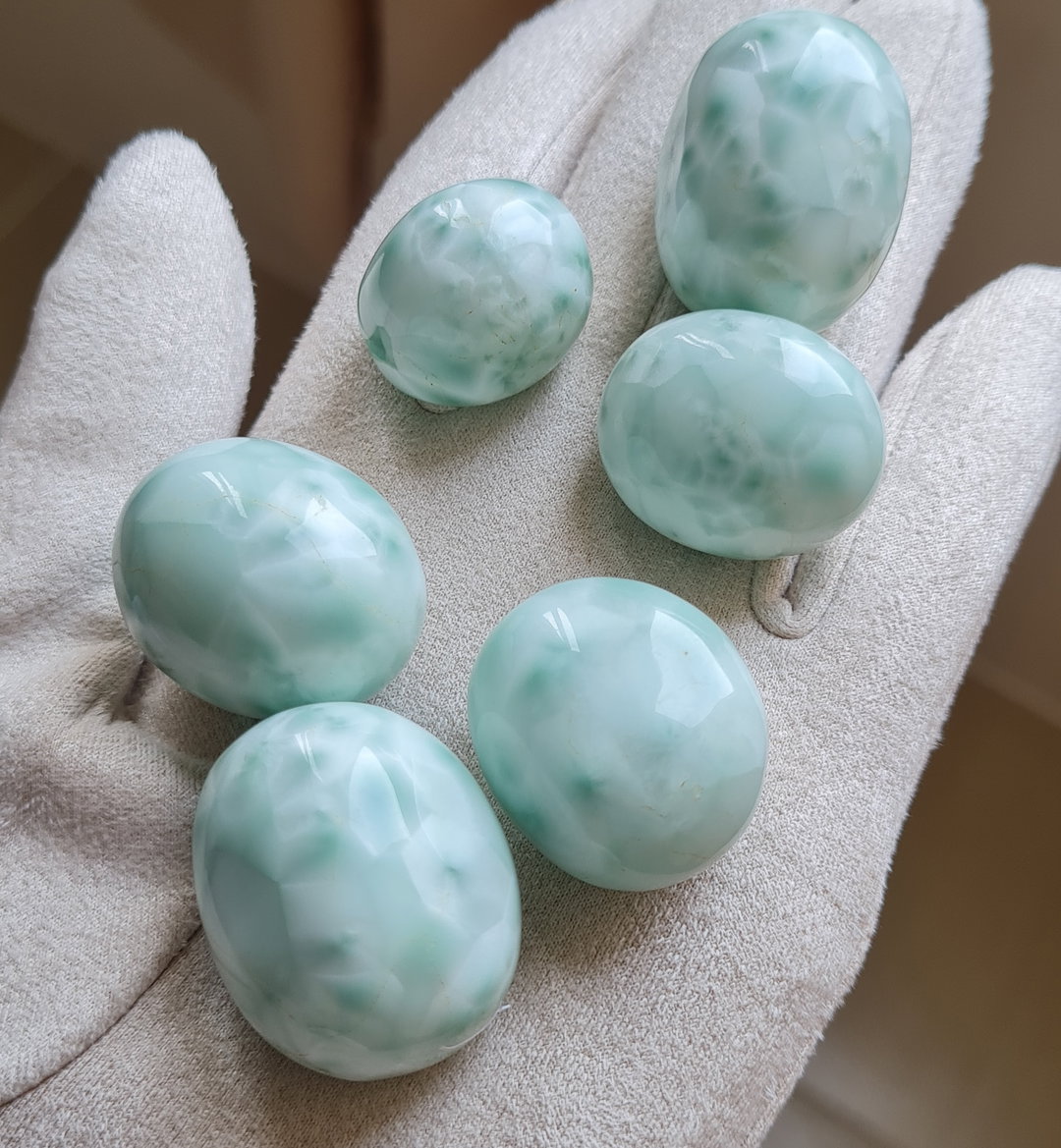 Snowflake Jade Tumbled Stone 