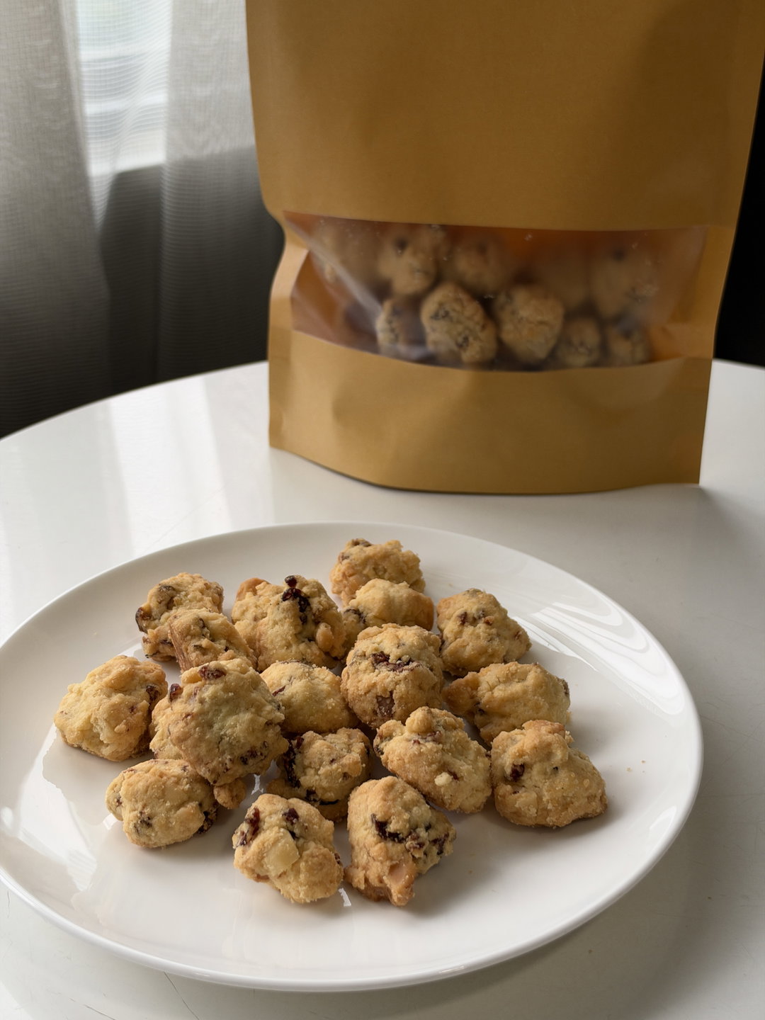 Cranberry Macadamia Cookies (150g)