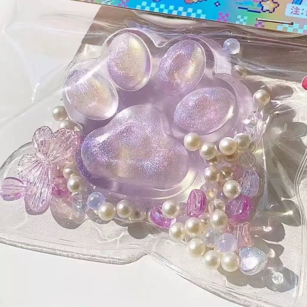 Crystal Cat Paw Squishy 🐾✨_1