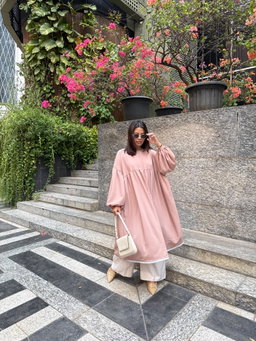 DRESSES / TUNICS