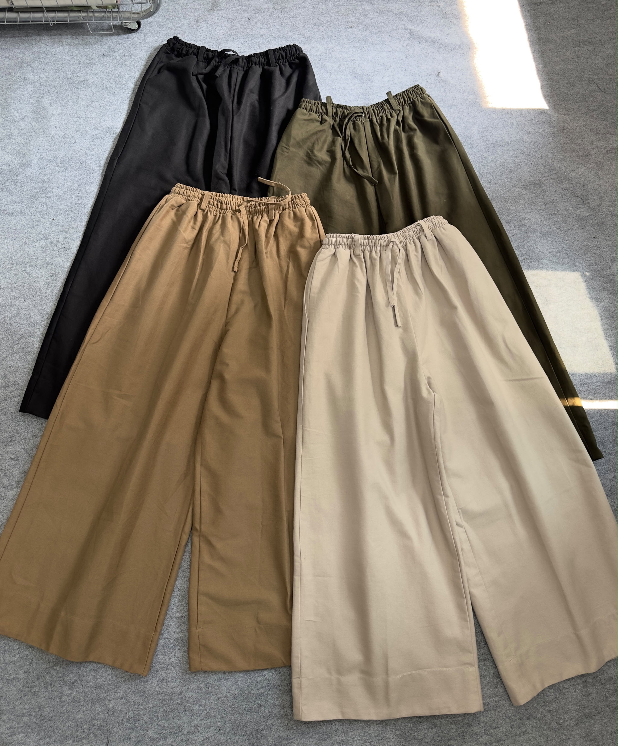 Jasmine Wide-Leg Pants_0