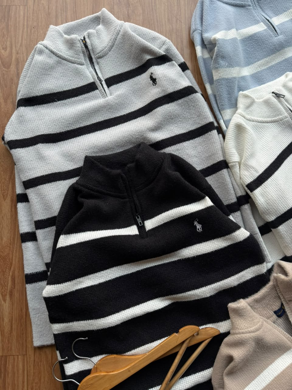 Track pants_5