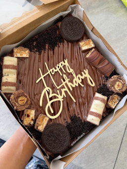 BROWNIES GATEAU D'ANNIVERSAIRE