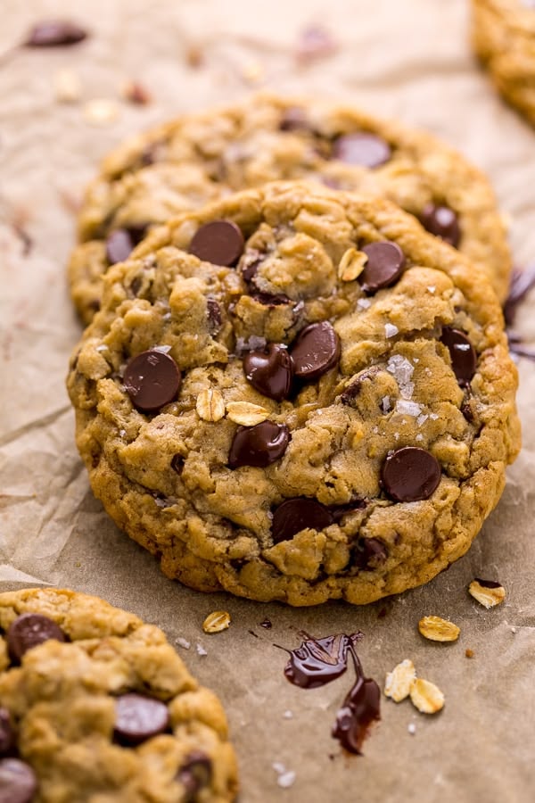 Oat Choc Chip Cookie