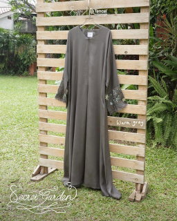 Sofni | Secret Garden | In'am Gallery