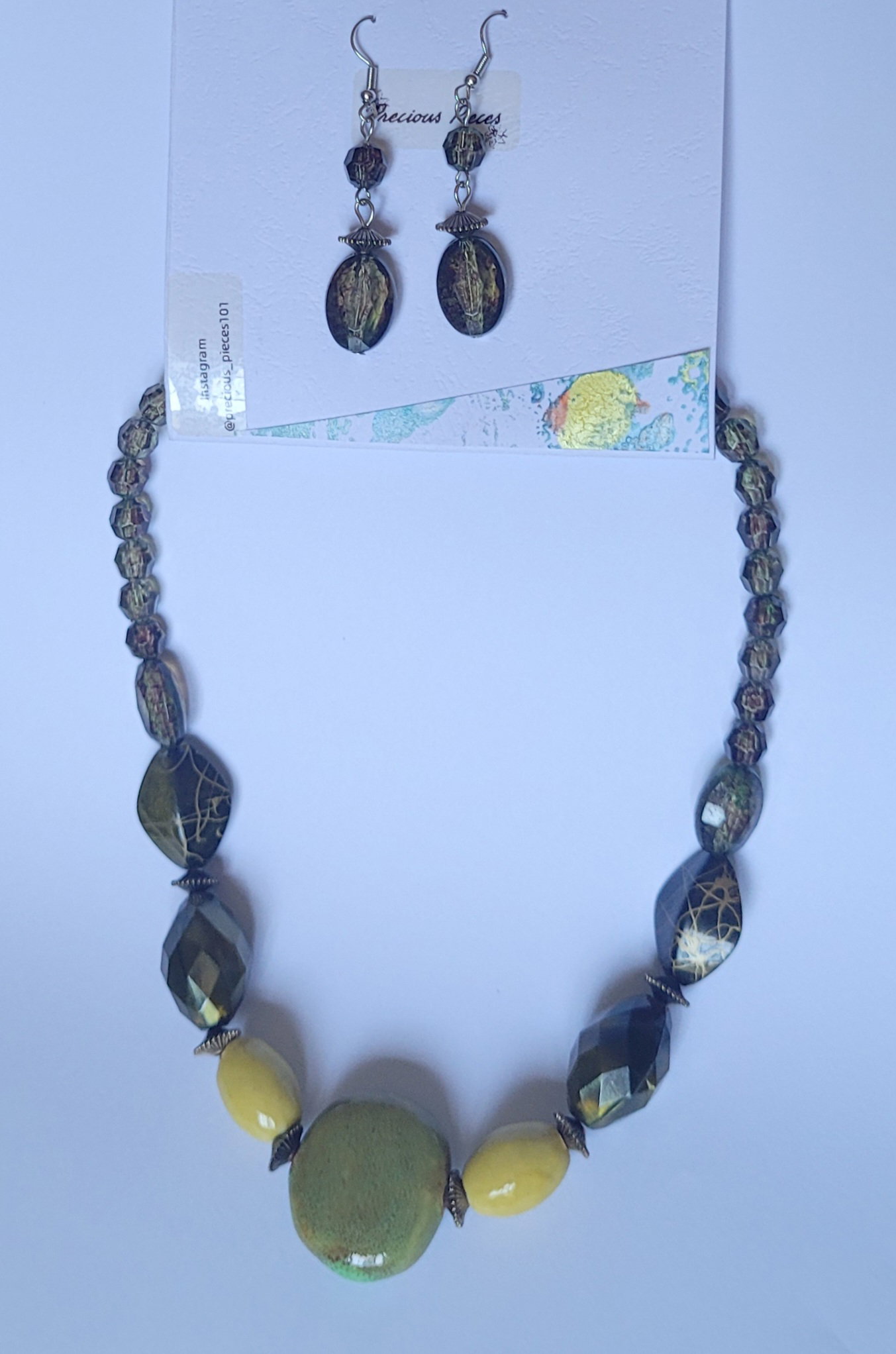 Green and yellow mixed beads necklace set 
