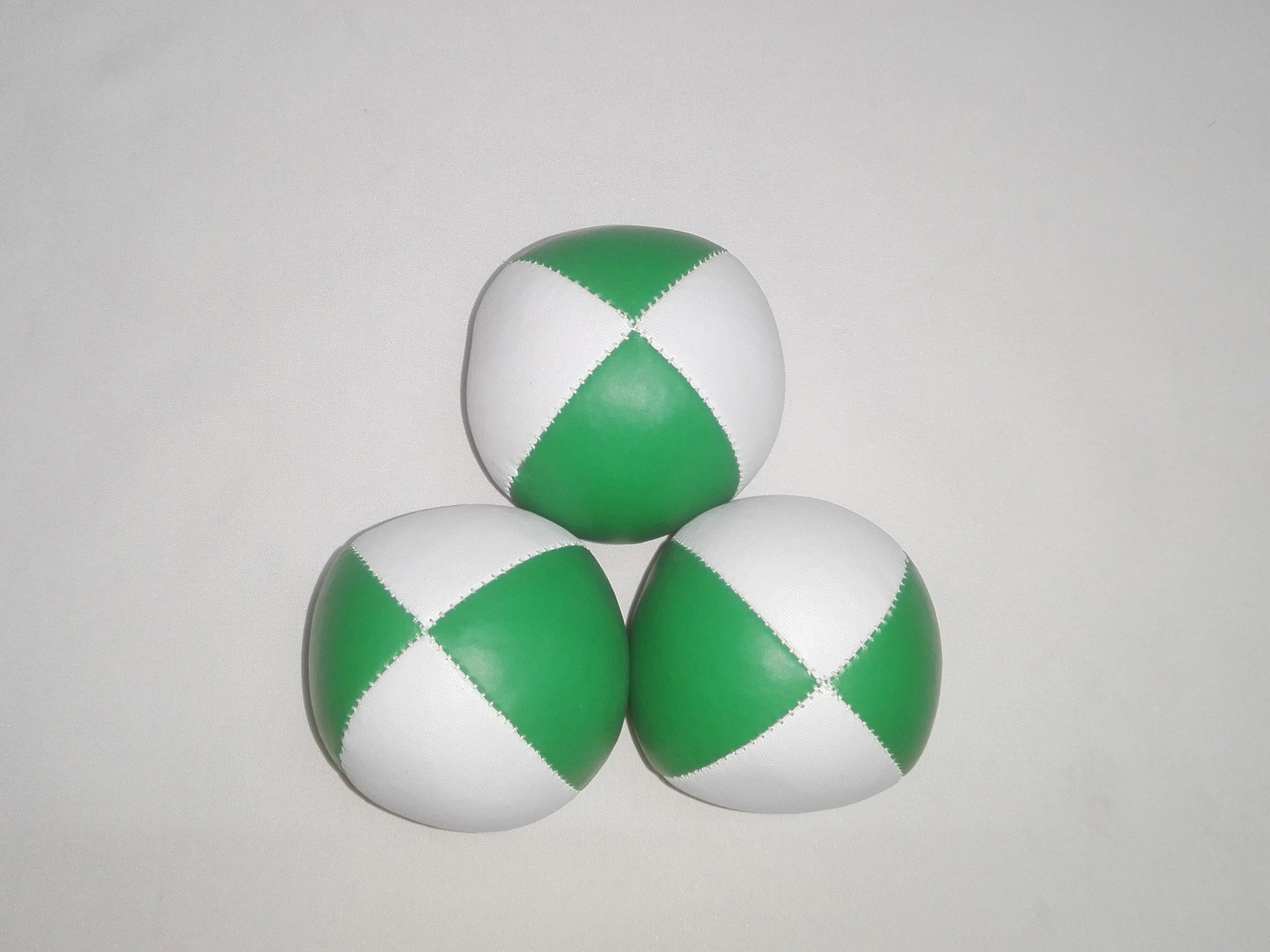 3-Pcs PAKA Juggling Balls 130g Vinyl Beanbag 4-Panel Green/White