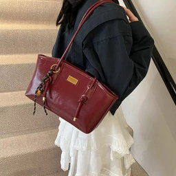 Hand bag