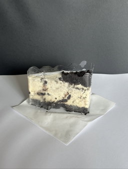 Slice Cheesecake - Oreo