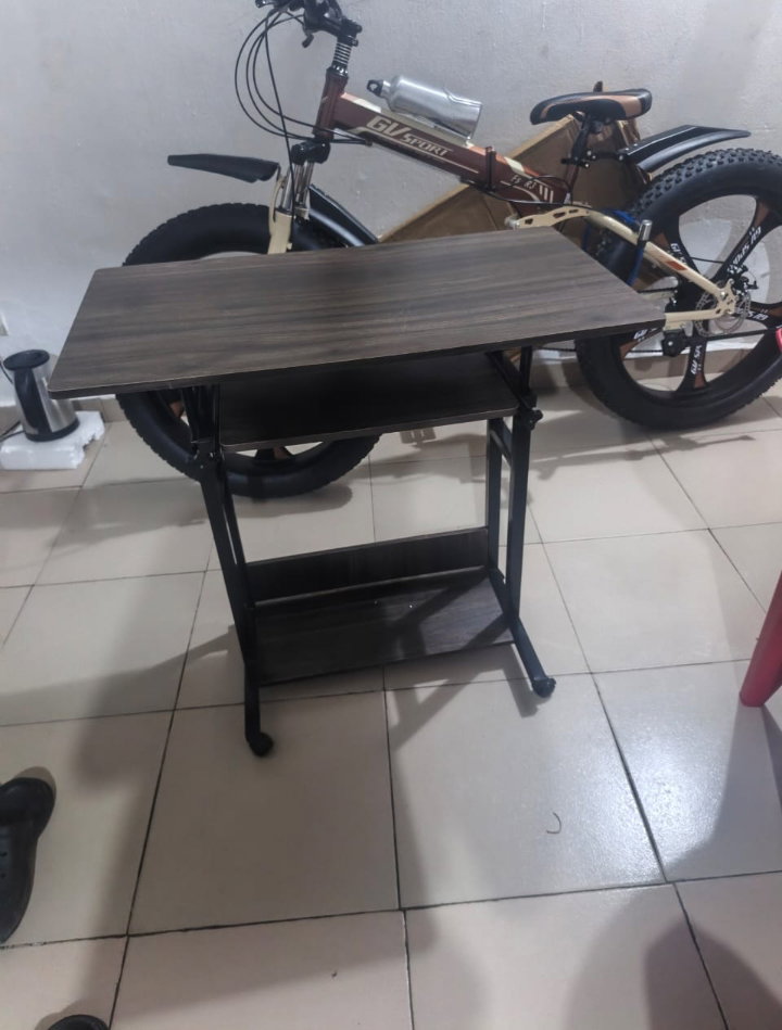 BLACK DOUBLE LAYER ADJUSTABLE MEDIUM TABLES