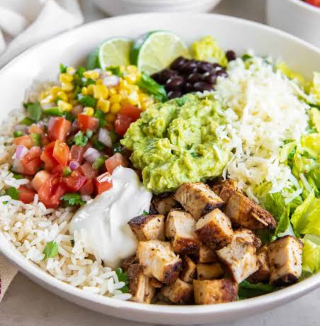 CHIPOTLE CHICKEN BOWL 