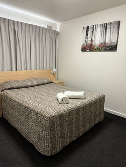 Single Bed Rooms