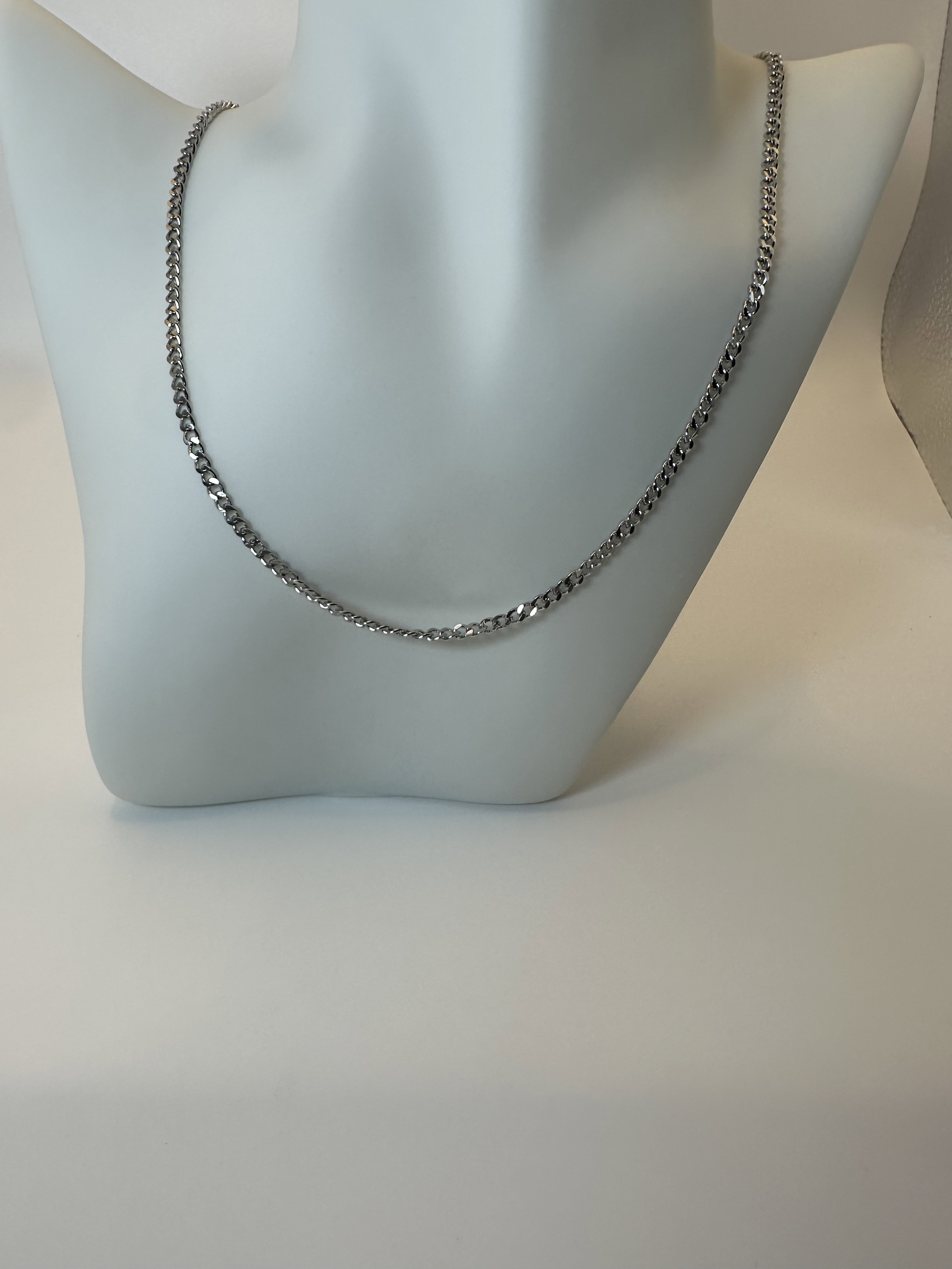 Male Snaked Necklace 