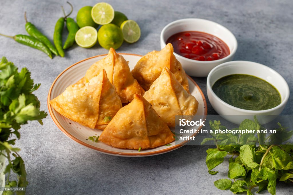 Punjabi Samosa – Crispy, Spicy & Delicious! 