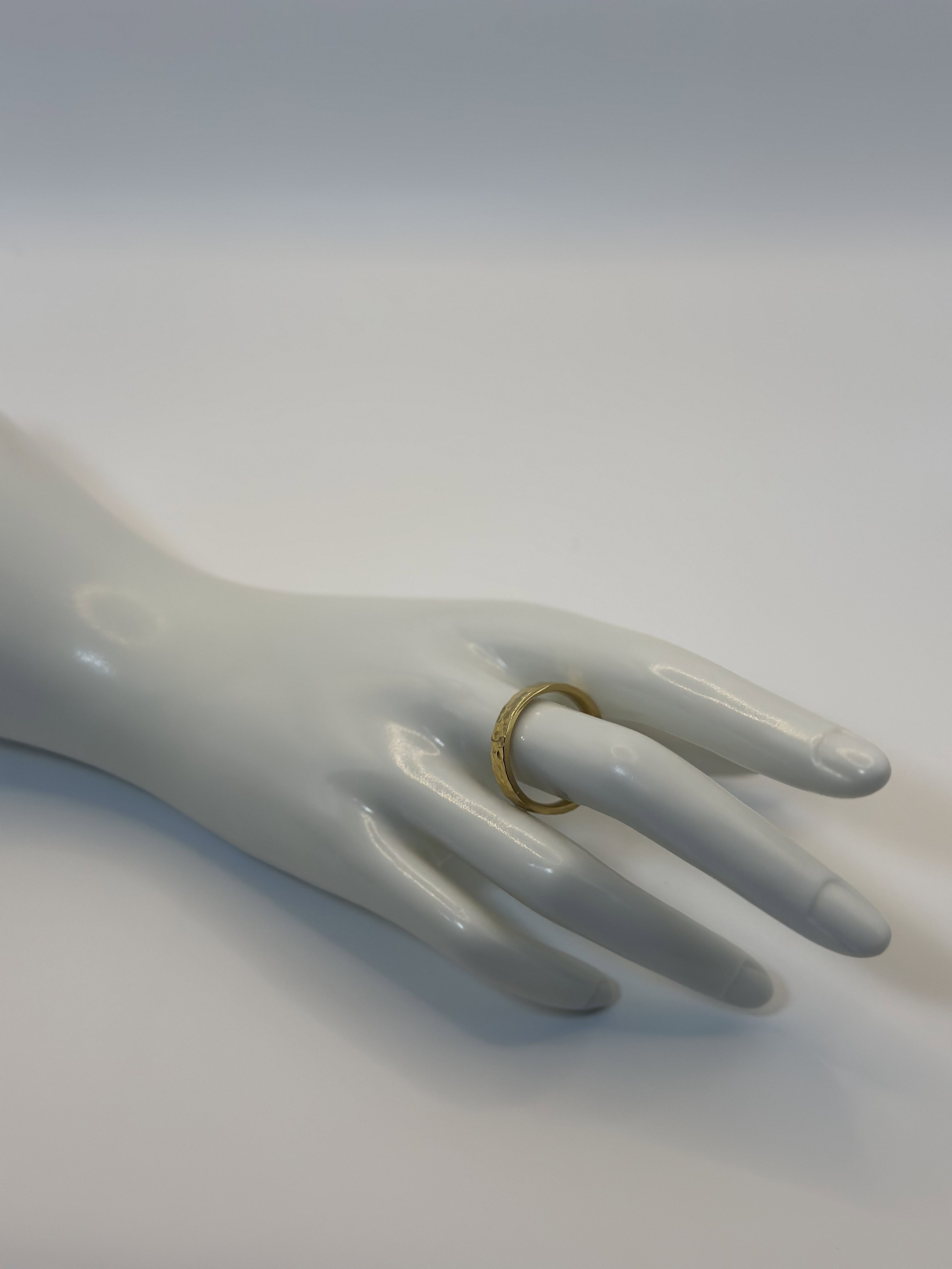 Hammer Pattern Male Ring