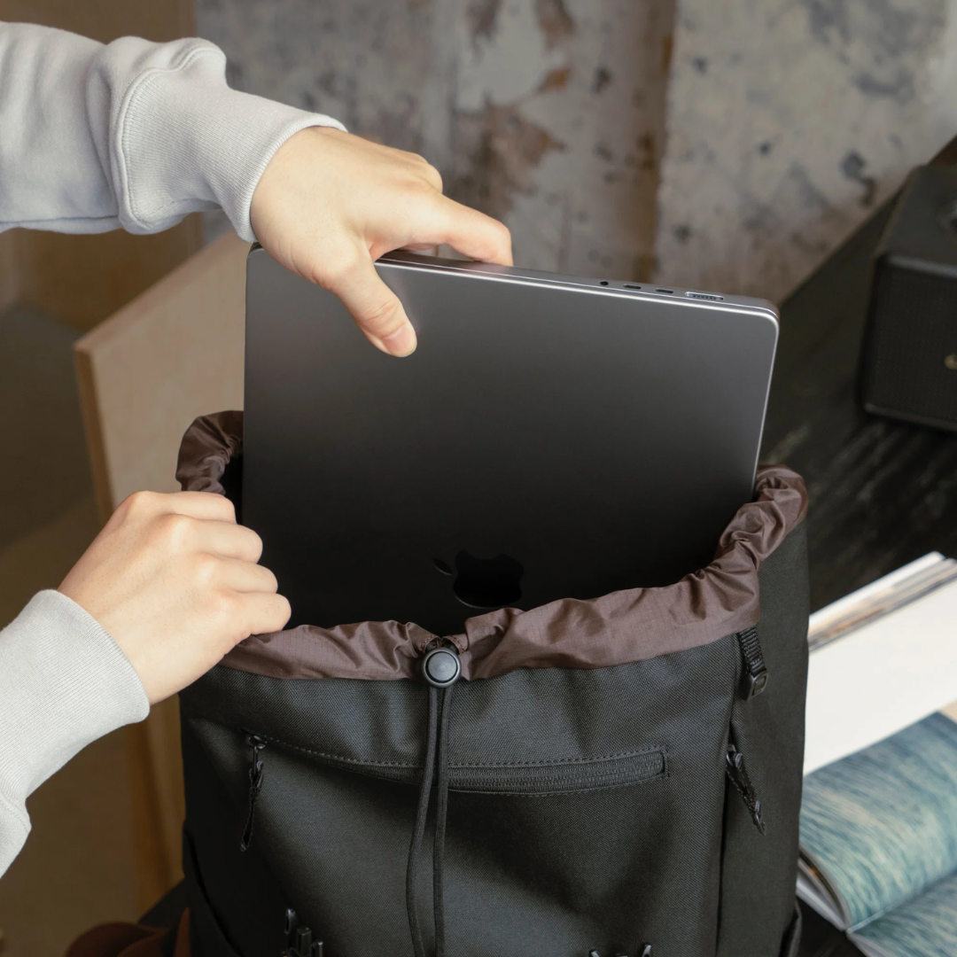 [PRE-ORDER] TOMTOC Vintpack-TA1 Laptop Backpack 22L - Black_10