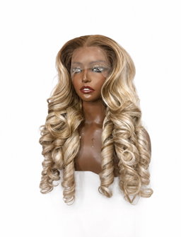 Blonde Latisha Tyra