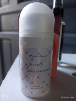 Pink diamond roll on
