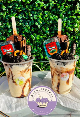 Mega Sundae
