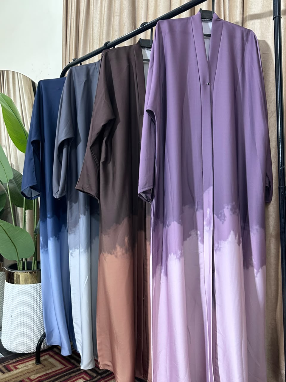 abaya with fee hijab
