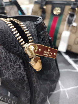 Gucci black