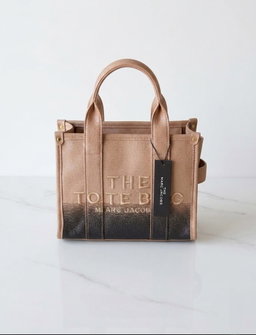 Marc Jacobs the tote bag khakhi