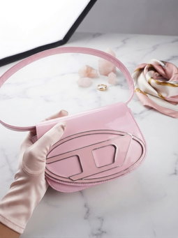 Diesel pink 